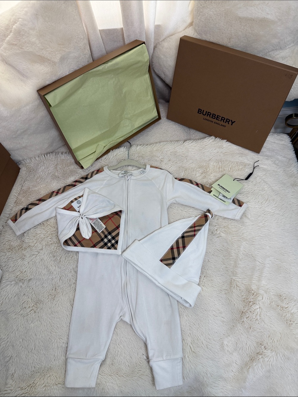 Burberry White Baby Matching Set with Iconic Nova Check Trim